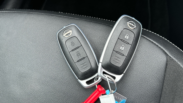 Nissan Juke 1.0 DiG-T Tekna+ 5dr Petrol Hatchback